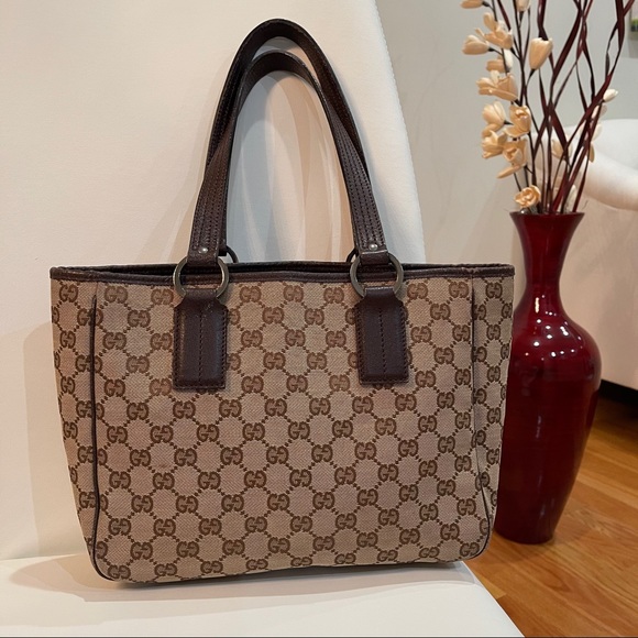 Gucci bag 💯% authentic!! - Picture 1 of 16